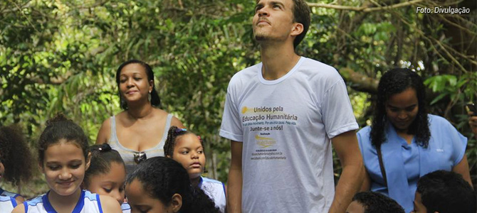 Educador usa sítio da família para receber escolas e ensinar veganismo na Bahia