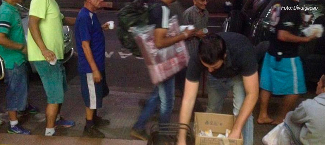 SP: grupo distribui 800 lanches e 80 salgados veganos para pessoas em situação de rua