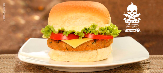 Canal do Youtube VegetariRango inaugura delivery de hambúrgueres veganos